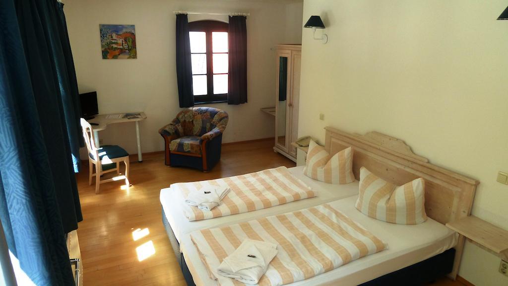 Mb Hotel Weisser Hirsch Hohnstein Pokoj fotografie